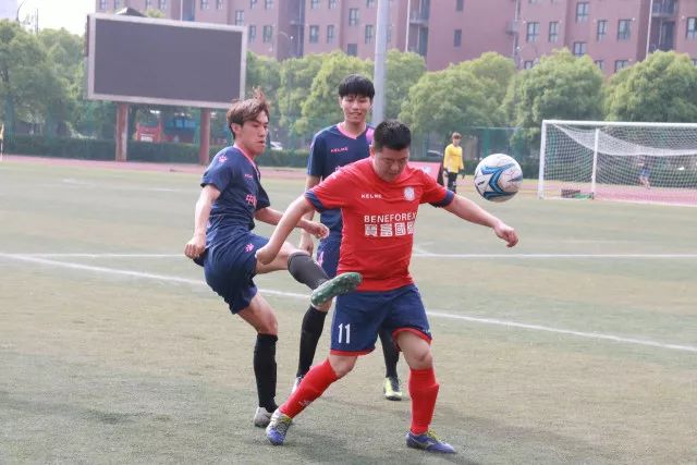 已婚男性为何仍然吸引众多追求者的三大心理因素